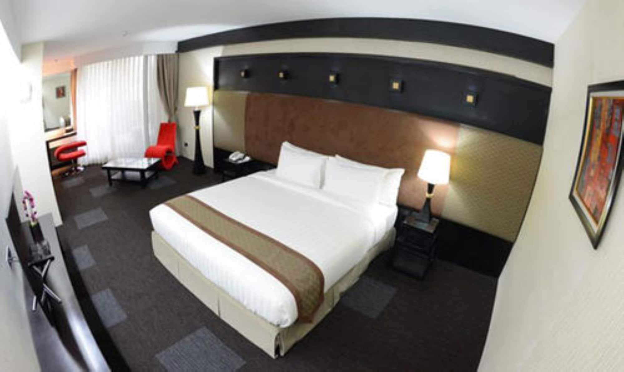 Avenue 64 Hotel Yangon Exterior foto