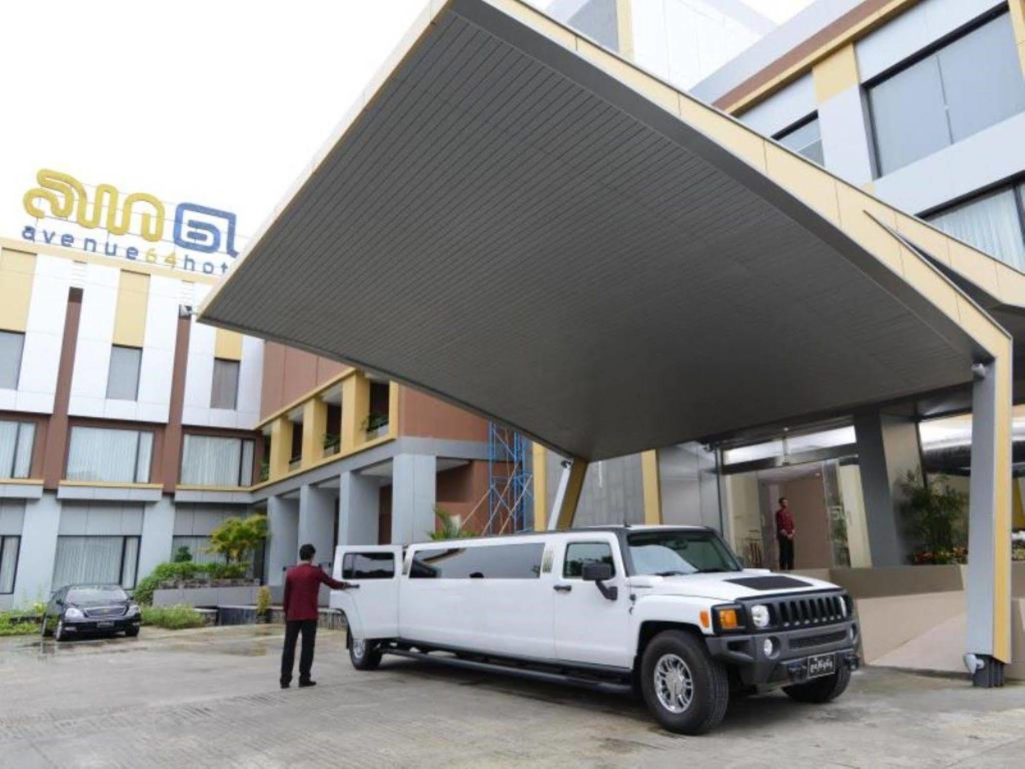Avenue 64 Hotel Yangon Exterior foto