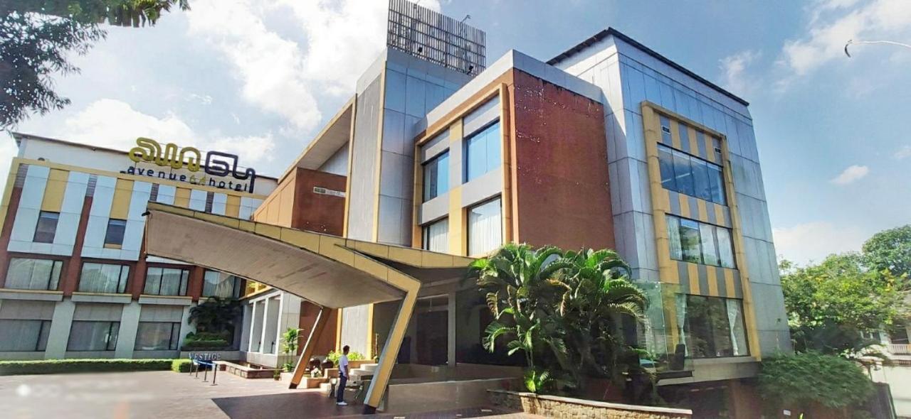 Avenue 64 Hotel Yangon Exterior foto
